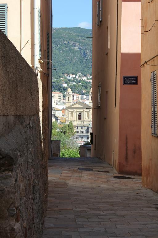 Casa Mantinum Au Coeur De La Citadelle Apartment Bastia  Exterior photo